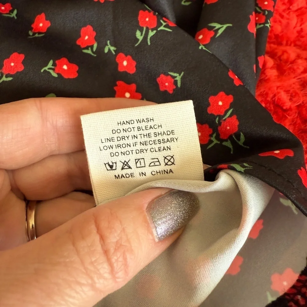 Princess Polly Kerri Mini Skirt Floral Red Black Valentine’s Skirt Women Size 4
